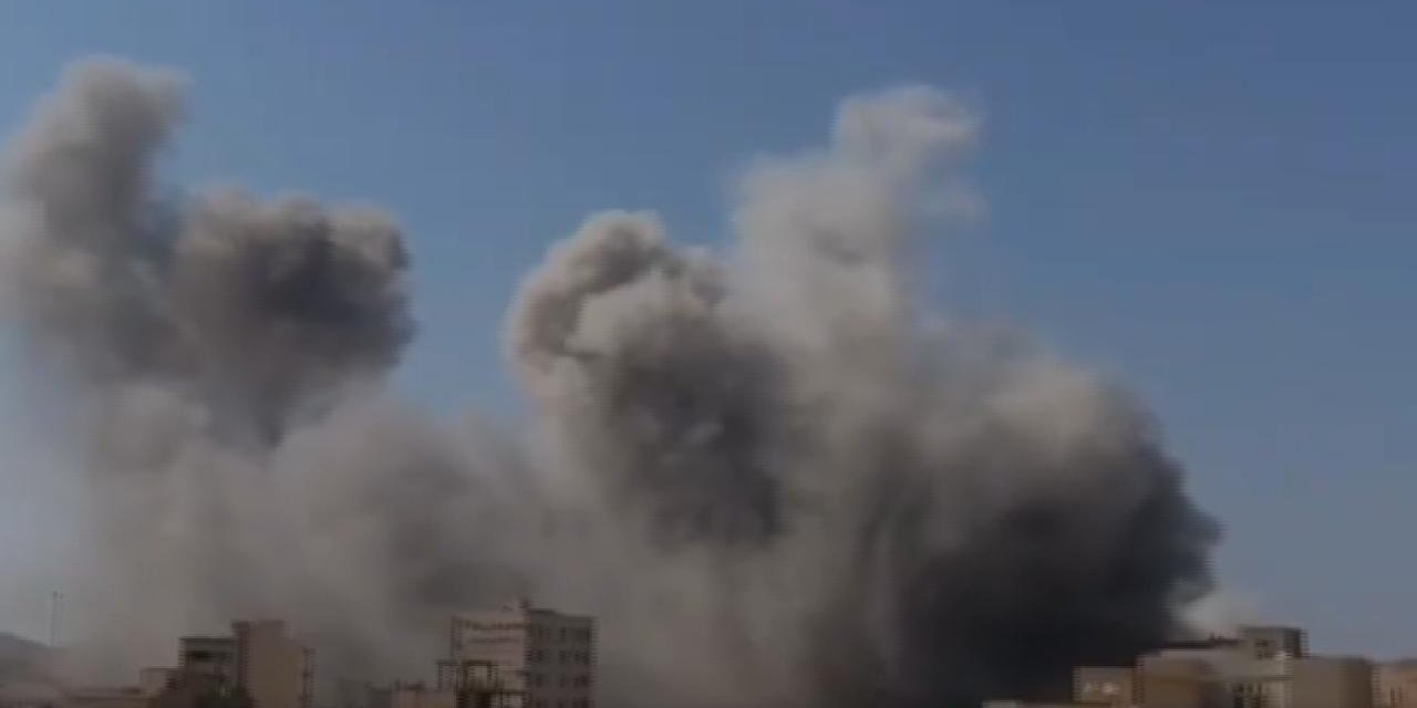 İsrail, Ahvaz ve Mahşehr şehirlerine saldırdı