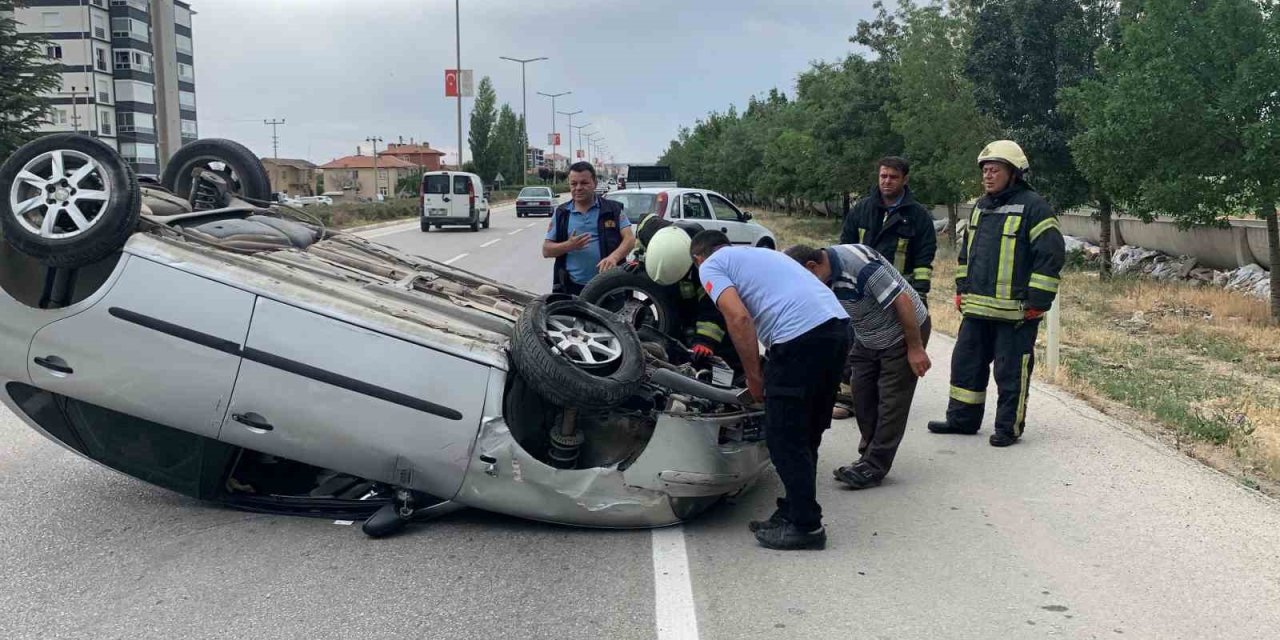 Karaman’da otomobil takla attı: 2’si çocuk 4 yaralı