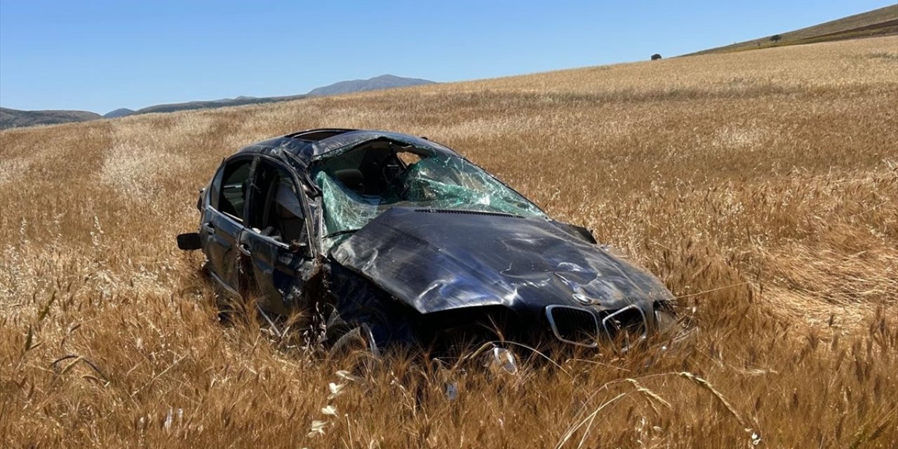Konya'da otomobil devrildi... 4 kişi yaralandı