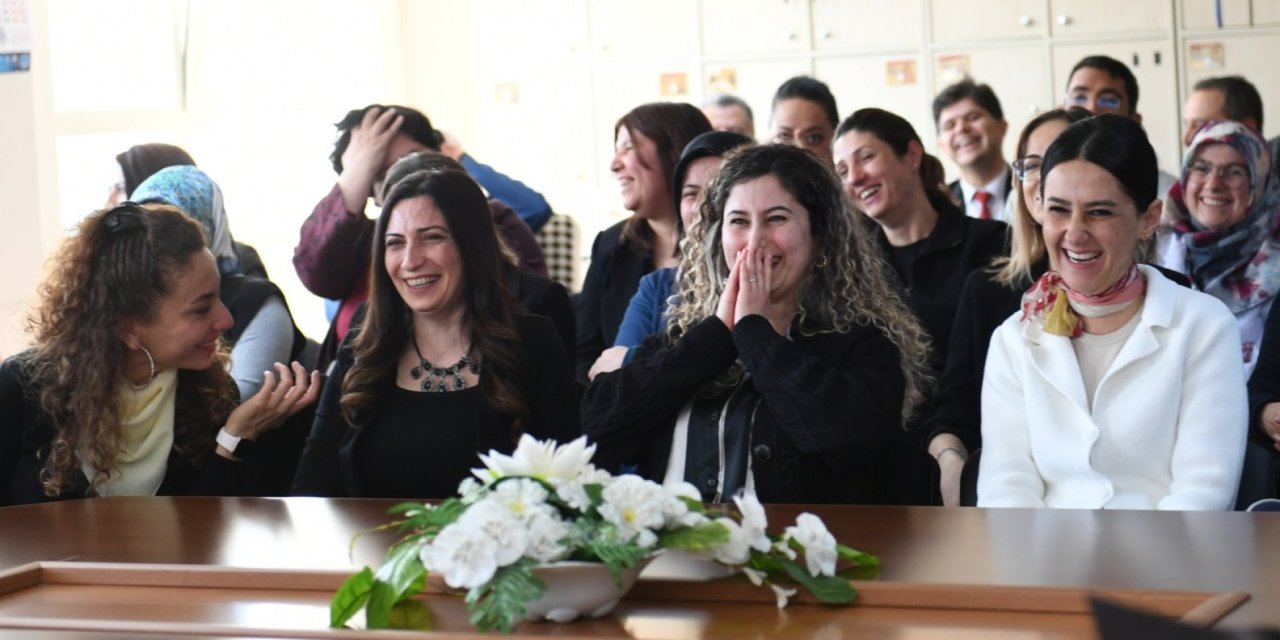 Öğretmenlerin il içi mazerete bağlı yer değiştirme başvuruları duyurusu yayımlandı