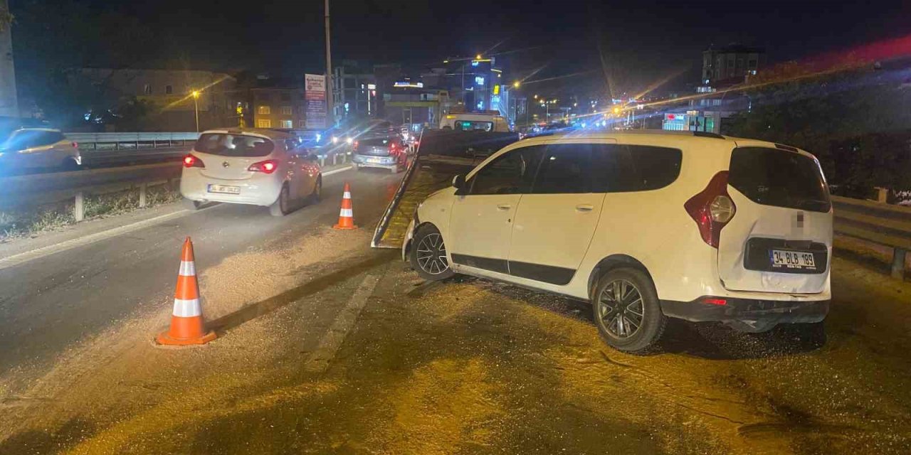 6 araçlı zincirleme kaza: Biri çocuk 5 yaralı