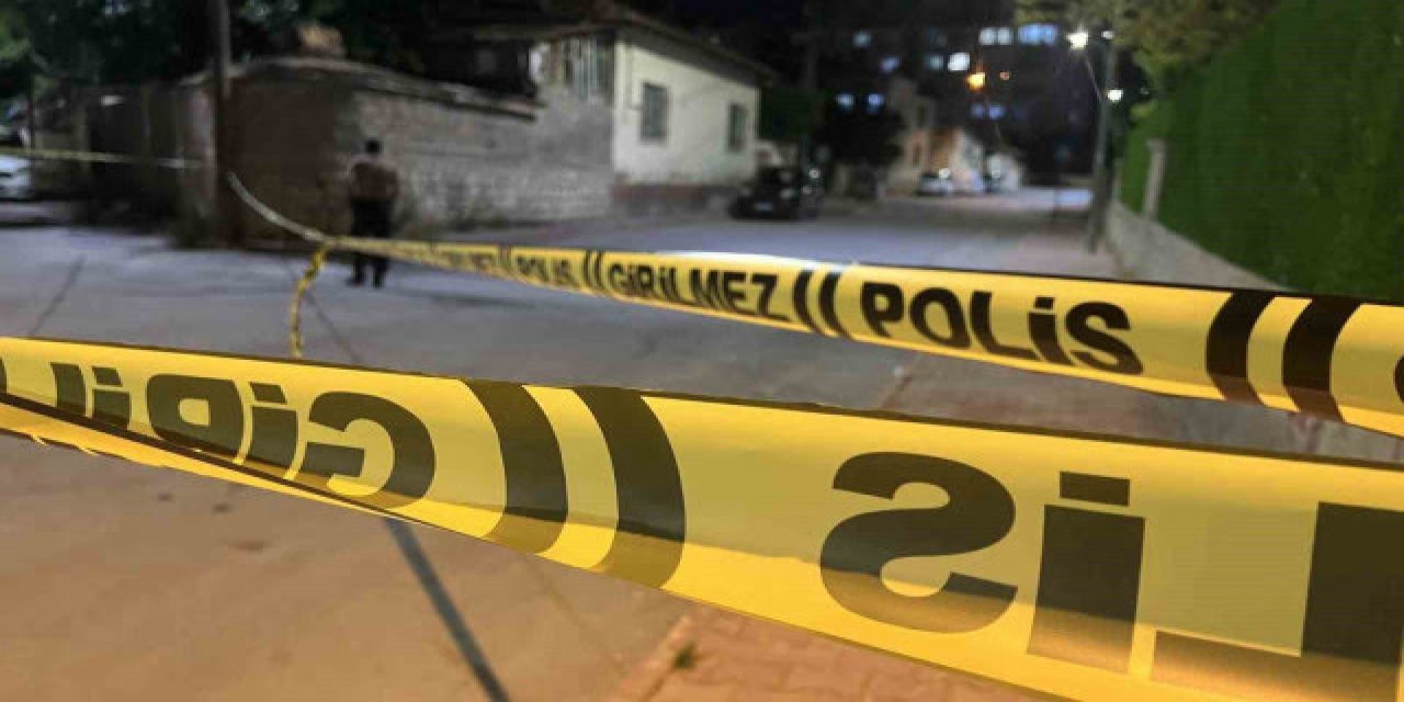 Konya'da tartışıp kovaladığı kişiyi bıçaklayıp kaçtı