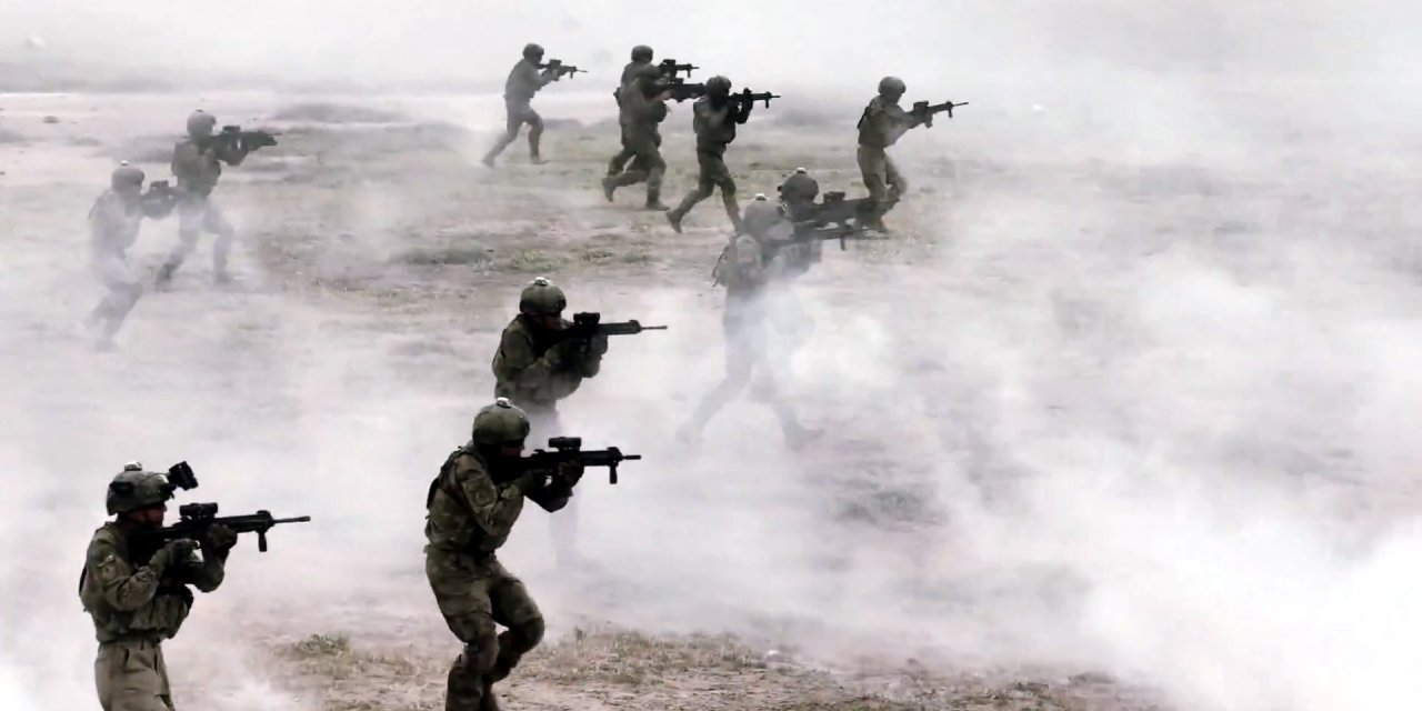 Türk Kara Kuvvetleri 2 bin 234 yaşında... Müthiş operasyon görüntüleri