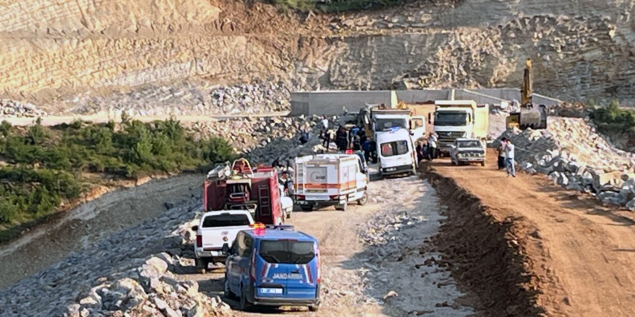 Baraj göleti inşaatında göçük altında kalan işçi öldü