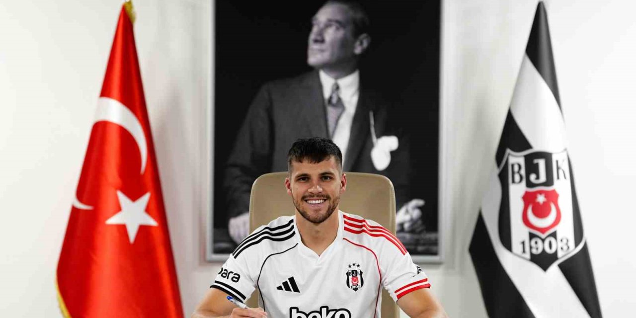 Beşiktaş, David Jurasek’i kadrosuna kattı