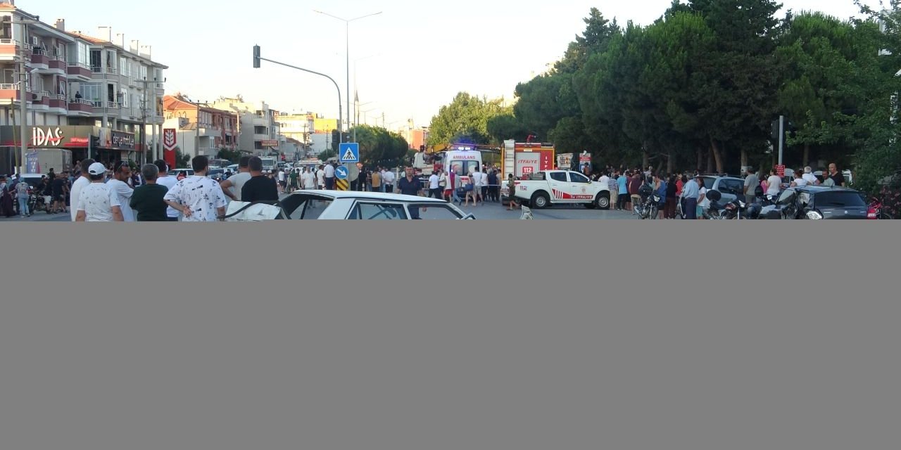 Freni patlayan kamyon ortalığı savaş alanına çevirdi: 4 yaralı