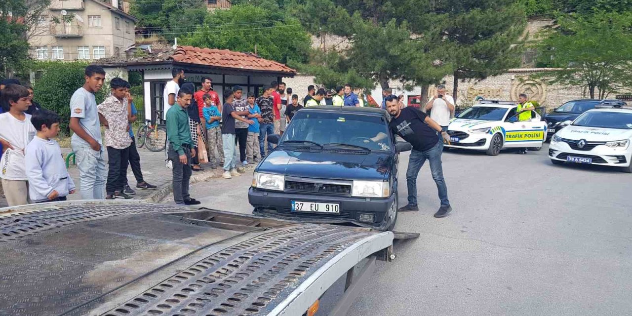 "Dur" ihtarına uymayıp 4 araca çarpan sürücüye 78 bin lira ceza kesildi