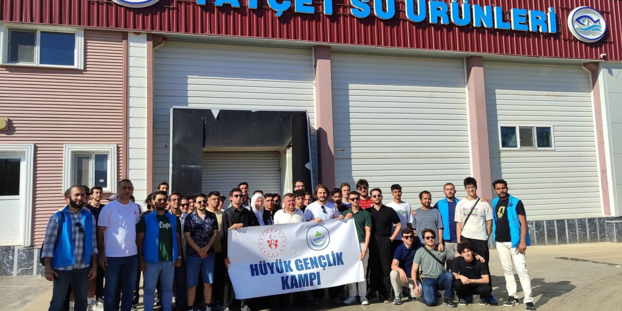 Konya’nın ilçesinde tarımda gelecek gençlerle şekilleniyor