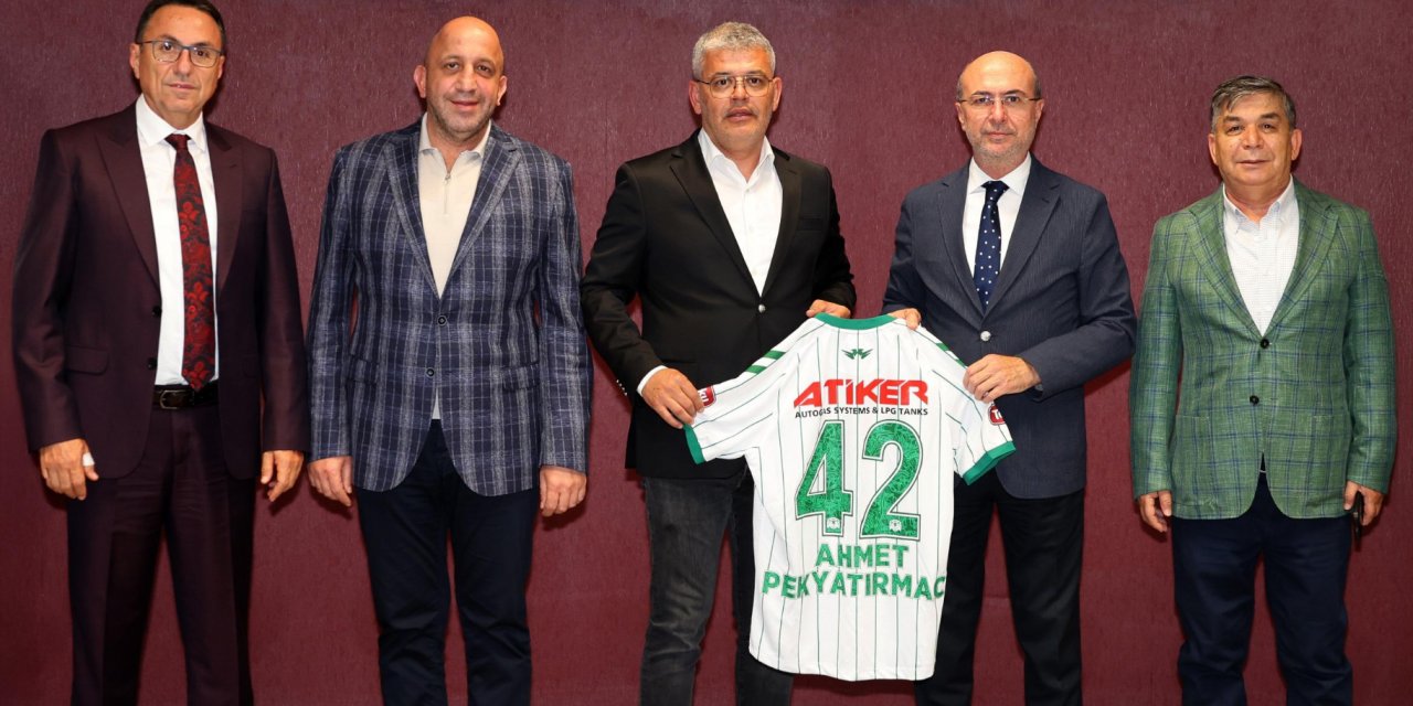Konyaspor'dan Başkan Pekyatırmacı'ya ziyaret