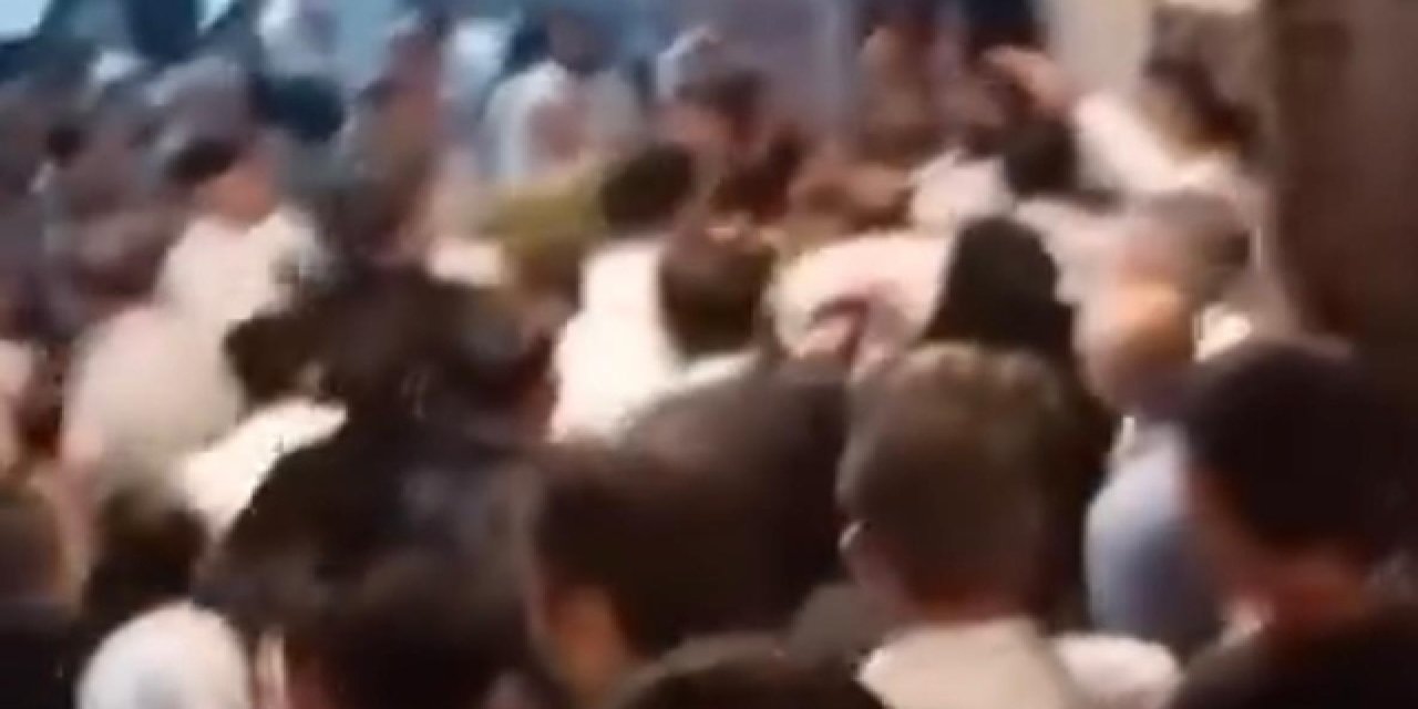 Düğün salonu önünde tekme ve yumruklu kavga
