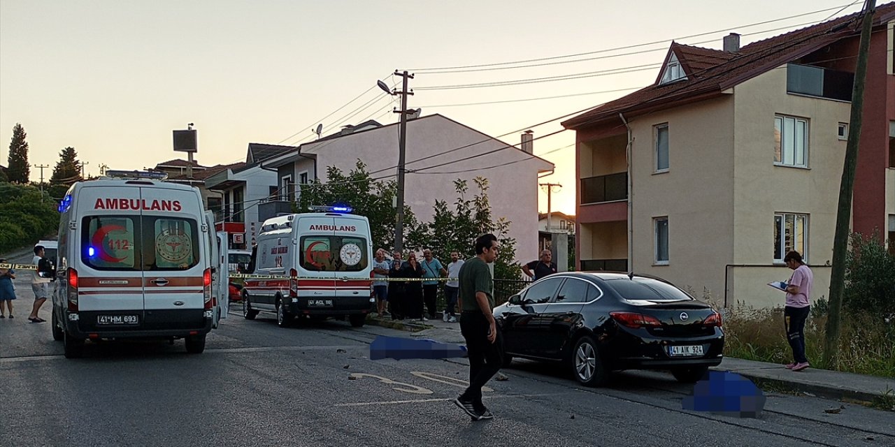 Silahla vurulan baba ve oğul hayatını kaybetti