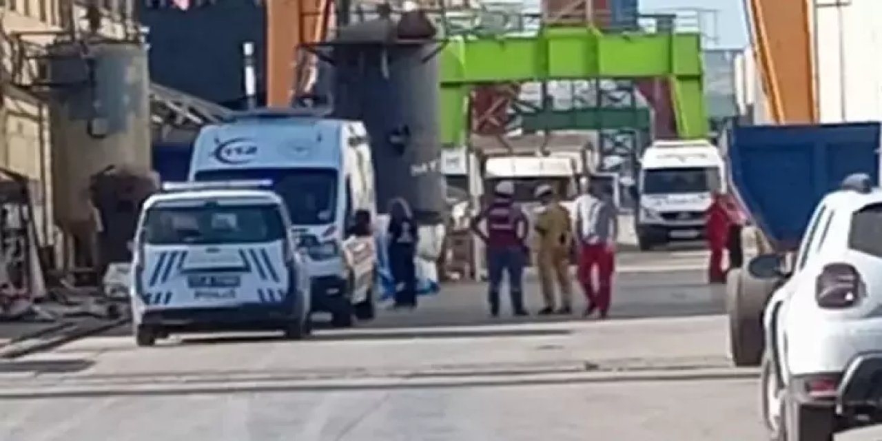 Tersanede üzerine vinç düşen işçi hayatını kaybetti