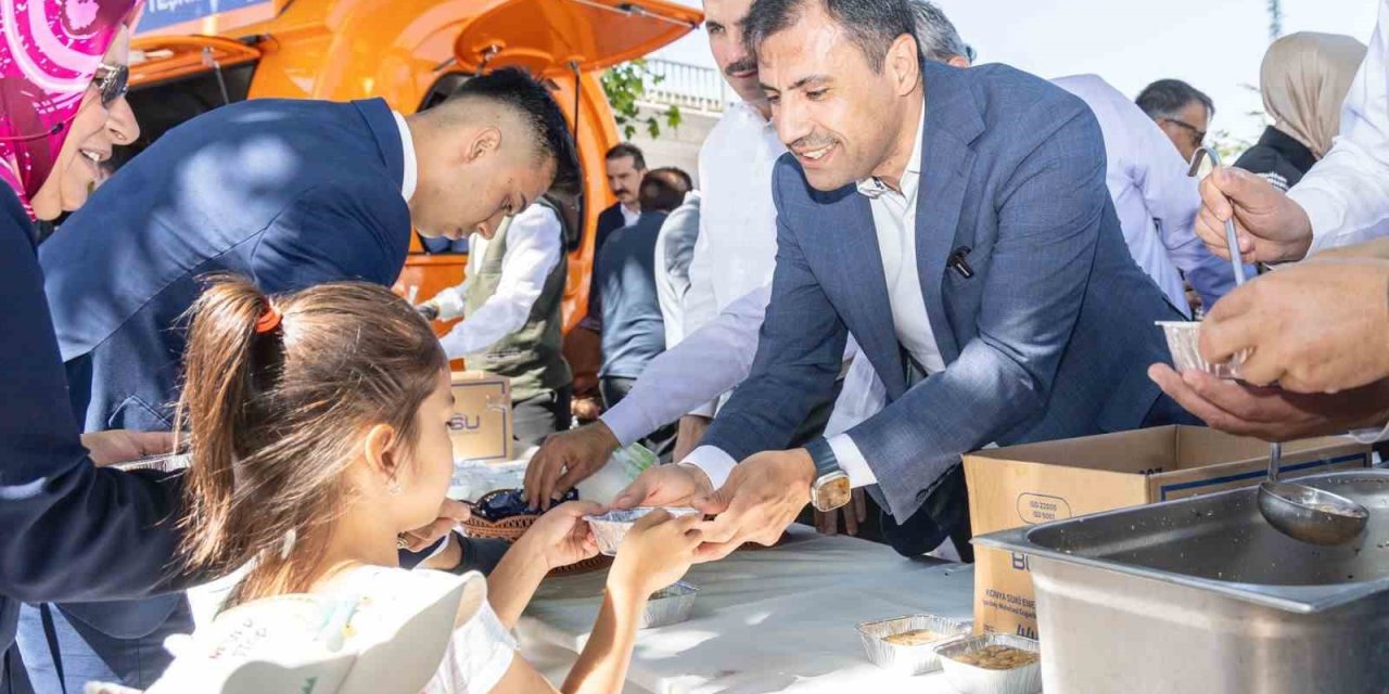 AK Parti Konya’dan aşure ikramı