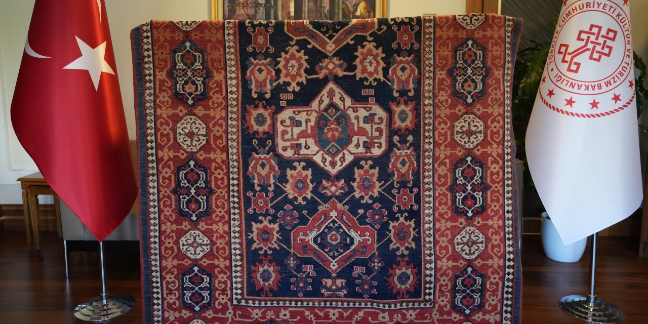 5 asırlık Uşak halısı, 30 yıl sonra iade edildi