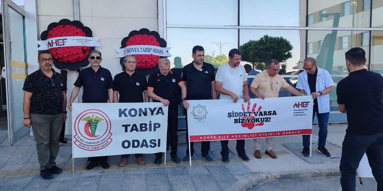 Konya’da öldürülen Dr. Ekrem Karakaya dualarla anıldı