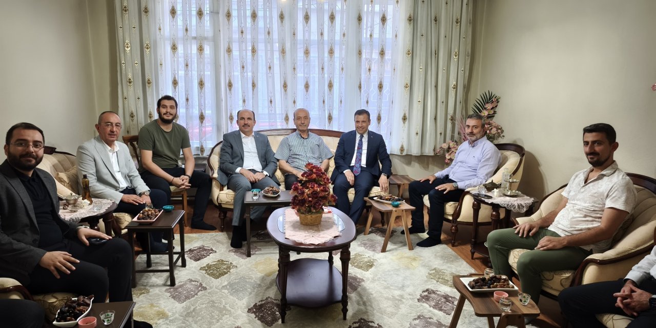 Başkan Altay hac ibadetini yerine getiren vatandaşları ziyaret etti