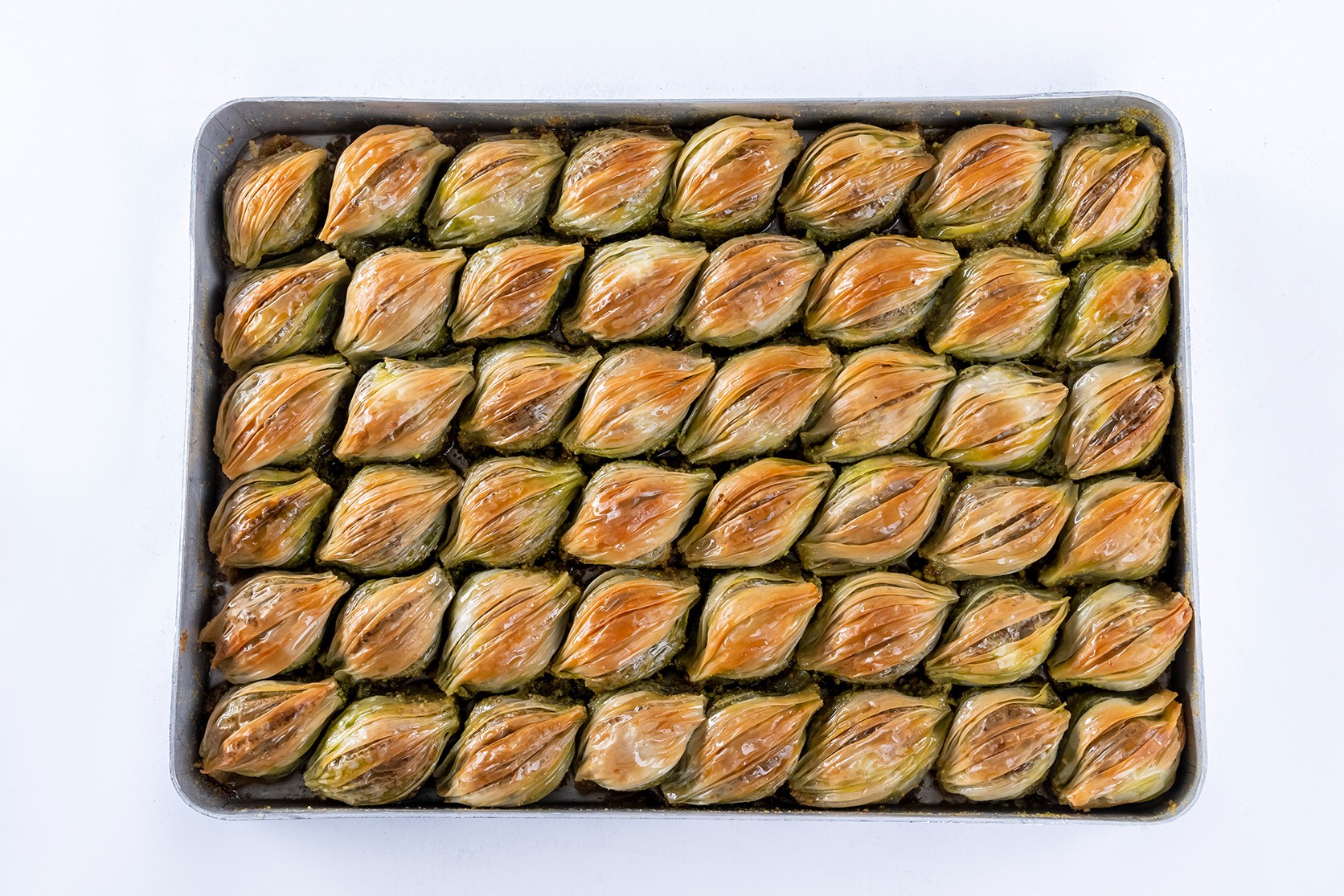 Tatlılar Dünyasına Giriş: En Sevilen 10 Geleneksel ve Modern Tatlı