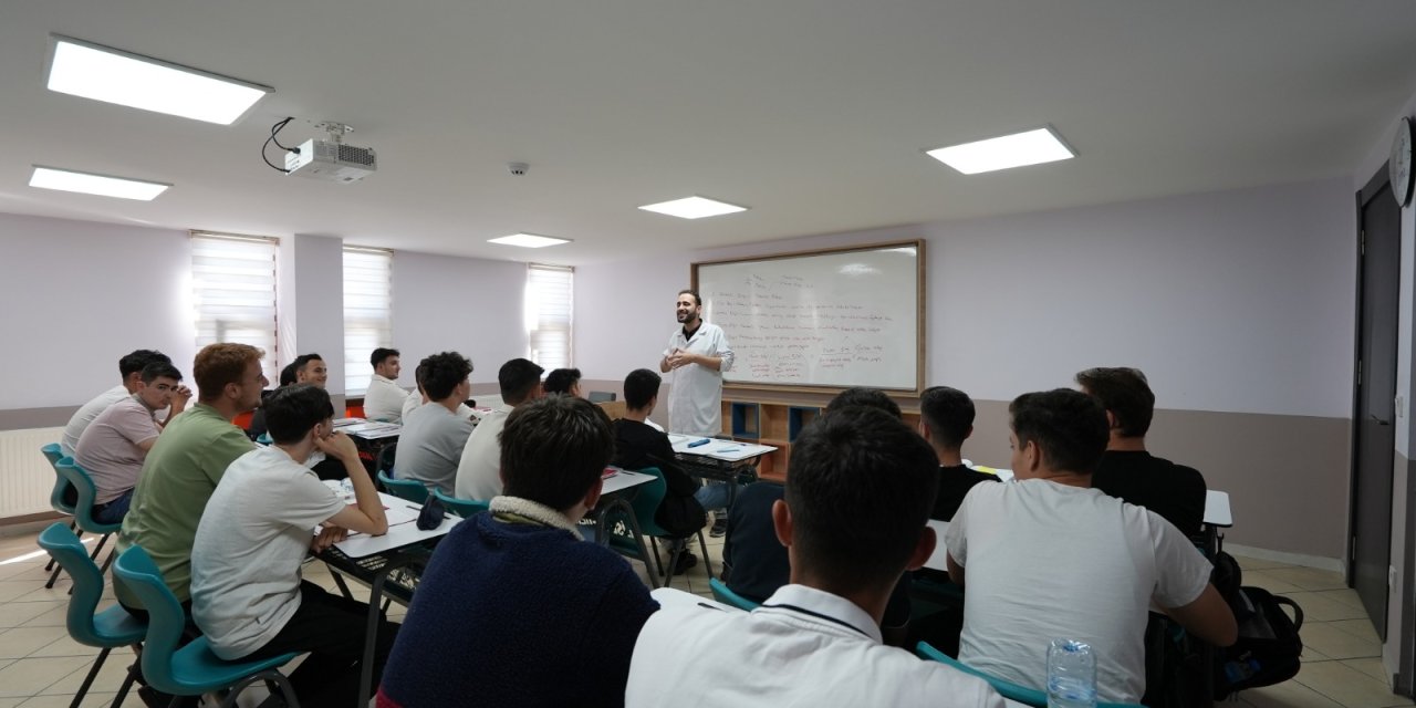 Akademik, sosyal ve manevi... Konya'da gençler her yönden gelişecek