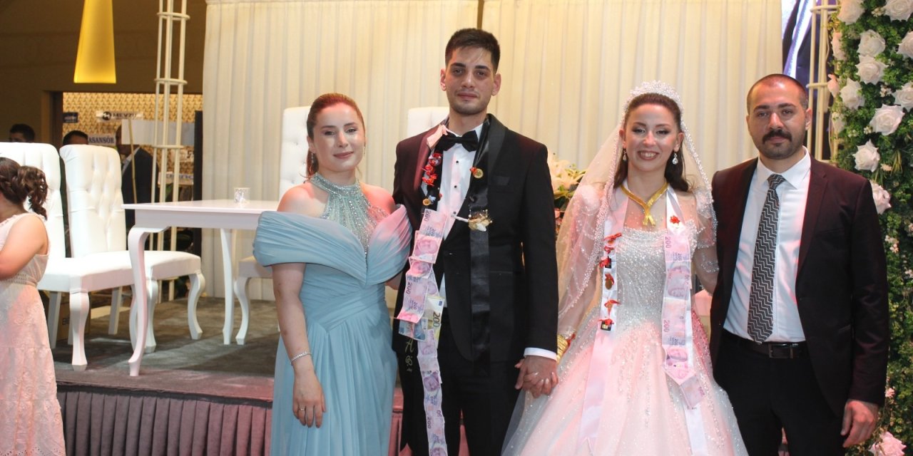 M.Akif ve Özlem mutluluğa “Evet” dedi