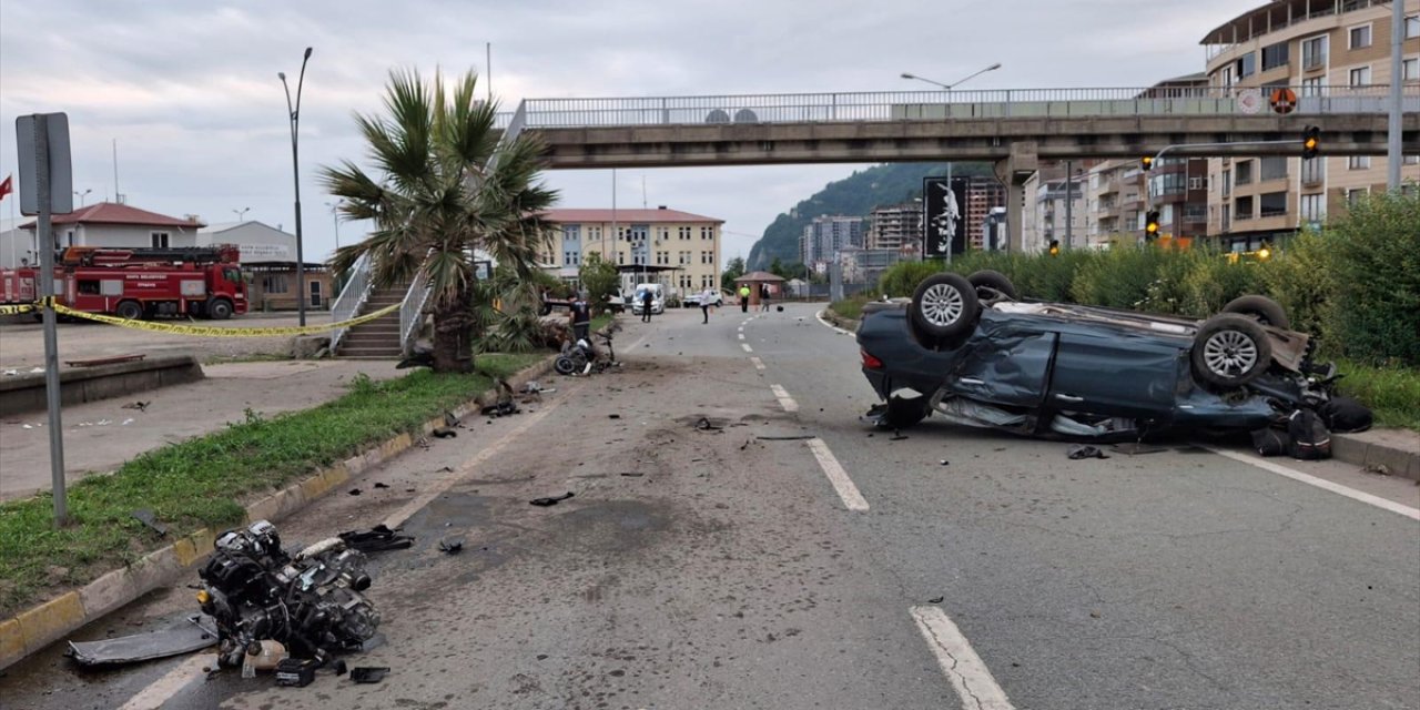 Otomobil ile motosikletin çarpıştı! 2 kişi öldü