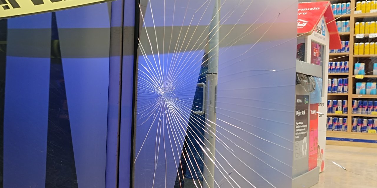 Markette kasa sırası tartışmasında silahlı kavga: 2 yaralı