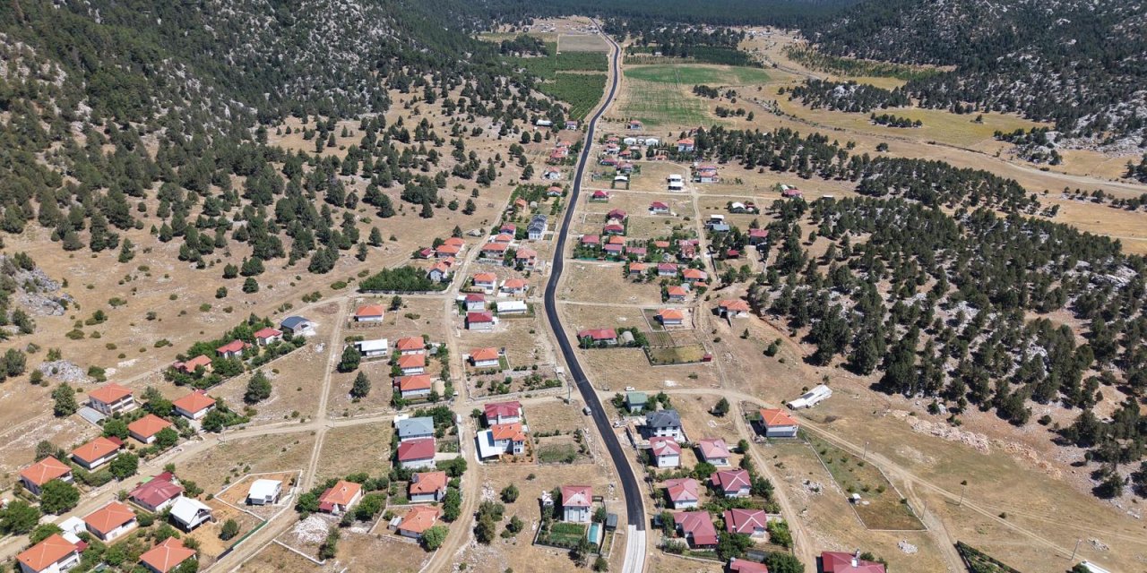 Konya'nın ilçesinde asfalt çalışmaları... İki mahallede konfor yükseldi