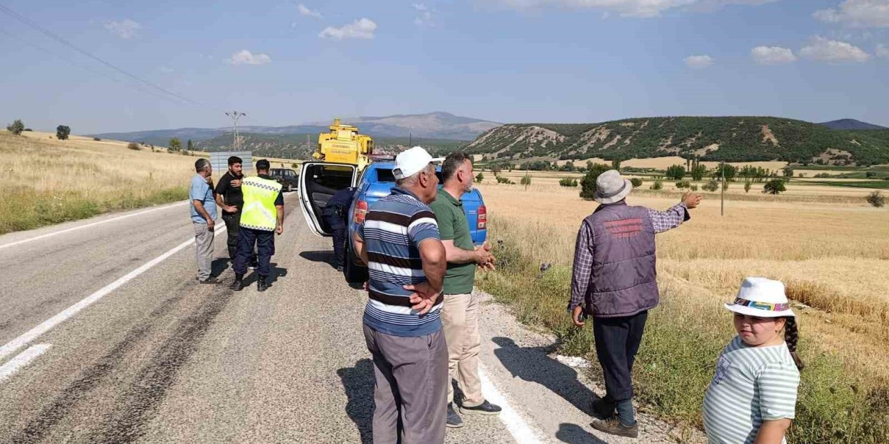 Derbent’te biçerdöver, Kulu'da ot yangını