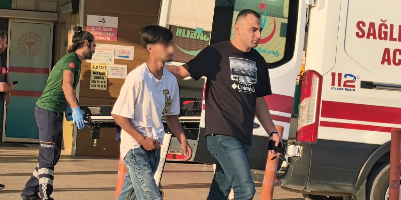 Sokak düğününde kurusıkı tabancadan açılan ateşle yaralandı