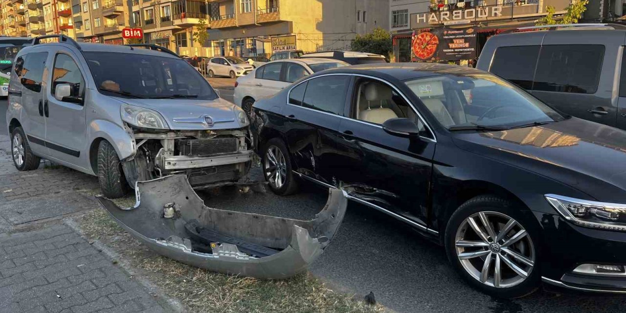 Eski belediye başkanı trafik kazası geçirdi