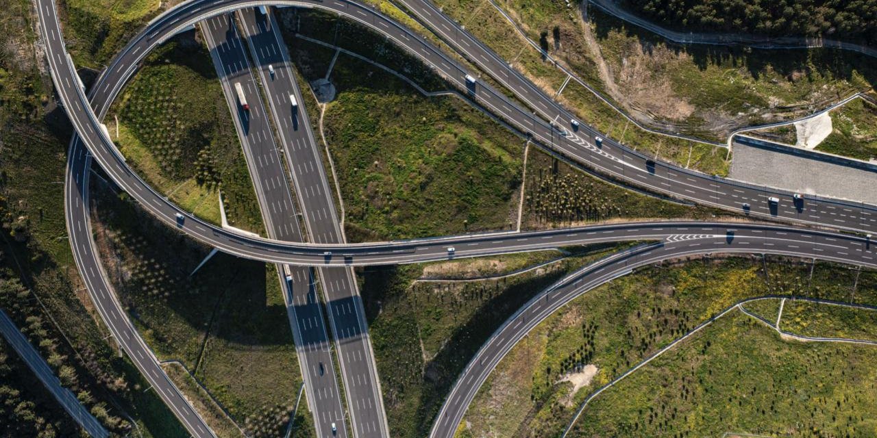 Karayolunda taşıt hareketliliği üçe katlandı