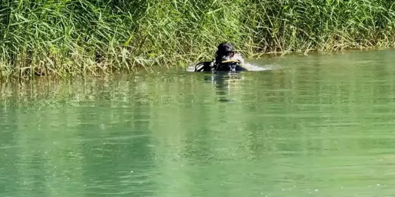 Akıntıyla sürüklenen 2 arkadaştan 1'i boğuldu