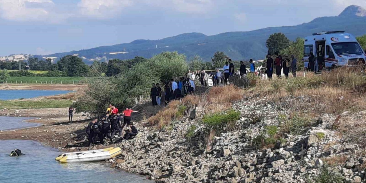 Baraj göletine giren 2 arkadaş boğuldu