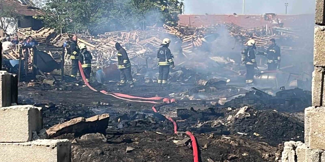 Konya merkezde iş yerinde yangın çıktı