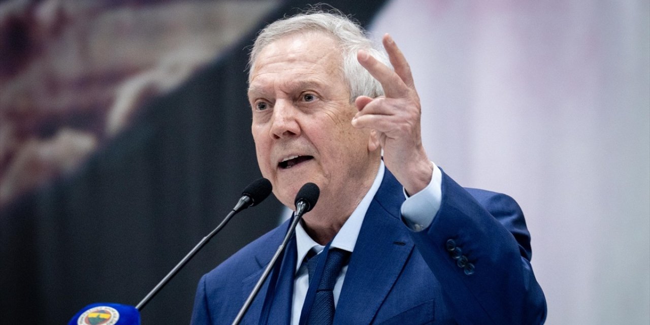 Eski Fenerbahçe Kulübü Başkanı Aziz Yıldırım, Ali Koç'u topa tuttu