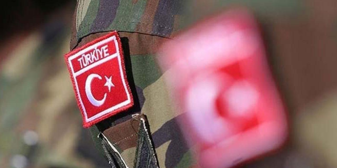 Kayalıklardan düşen asker şehit oldu