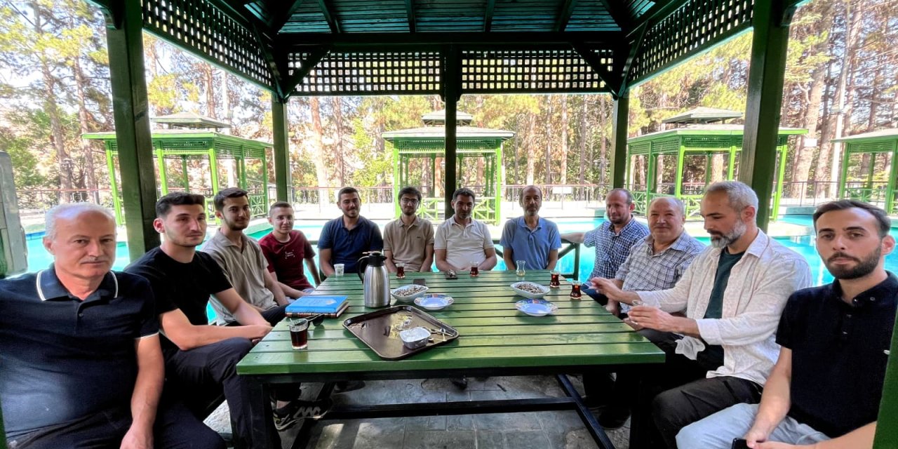 Ensar Vakfı Konya Şubesi’nden dönem sonu pikniği