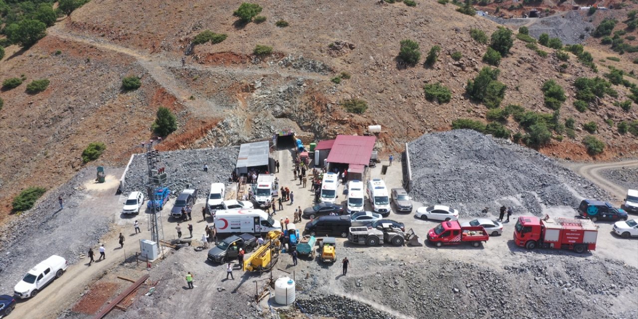 Elazığ Palu'da maden ocağında göçük meydana geldi