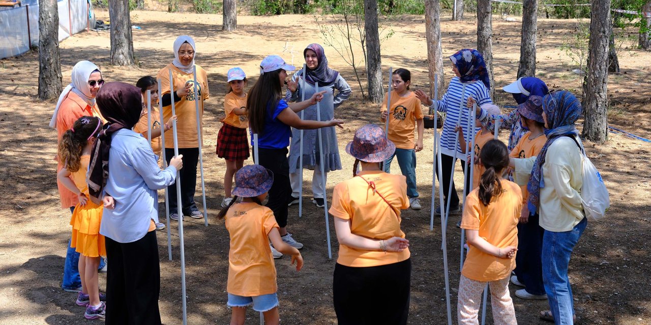 Konya'da Anne-Kız Oyun Kampı keyifli anlara sahne oldu