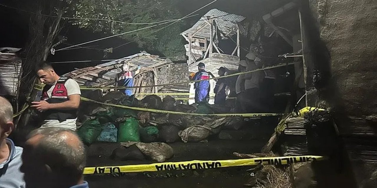 Gübre taşımak istedikleri 'ilkel' teleferikte akıma kapılan çift öldü