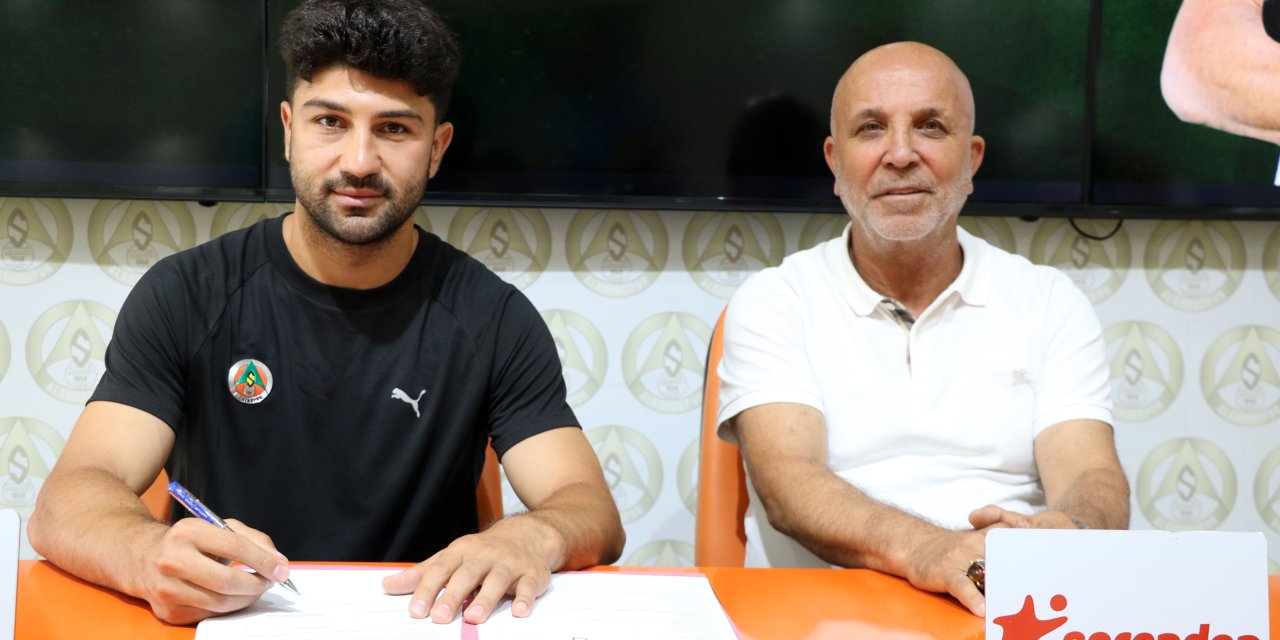 Süper Lig ekibinden imza şov! Baran Moğultay, Güven Yalçın, Bruno Viana ve Paulo Victor imzaladı