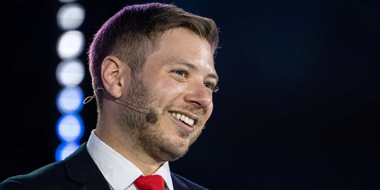 Netanyahu’nun oğlu Katar Emiri Al Thani ve annesini hedef aldı