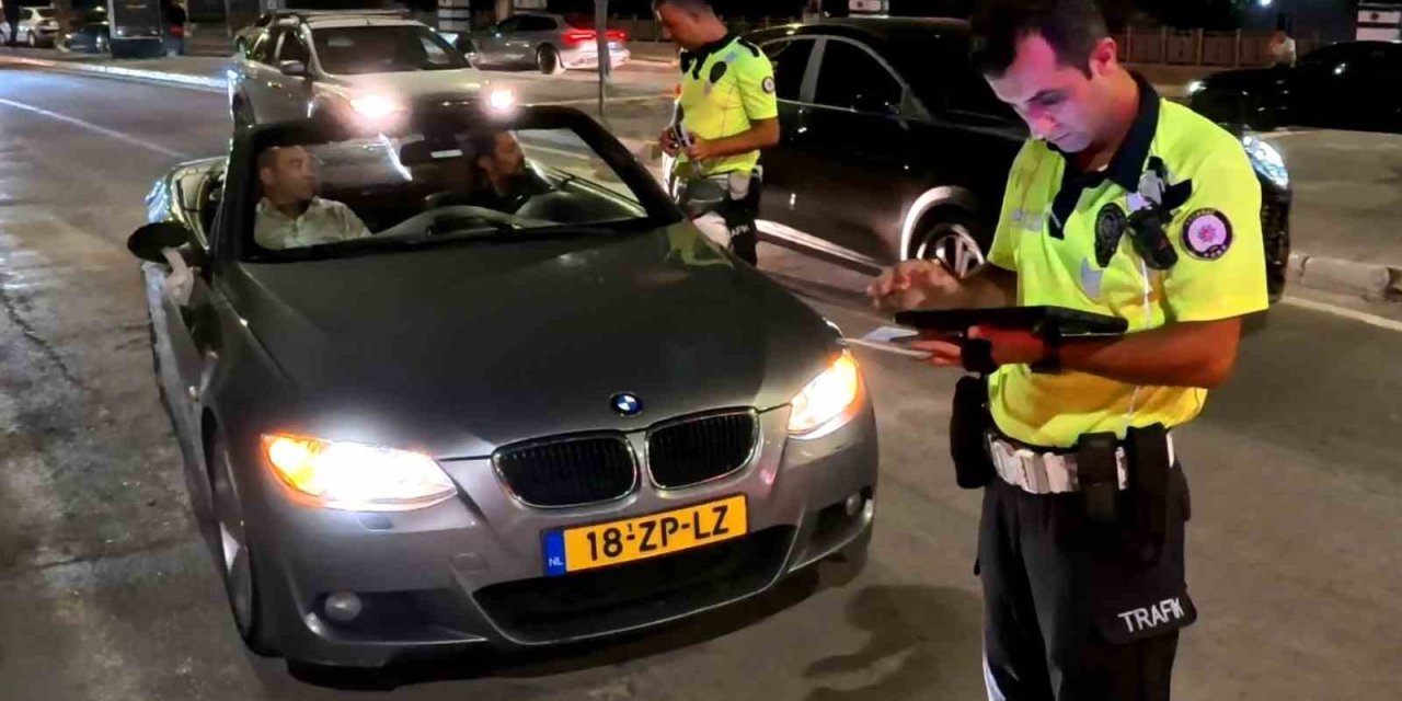 Direksiyon başında alkollü yakalandı, konuşması pes dedirtti