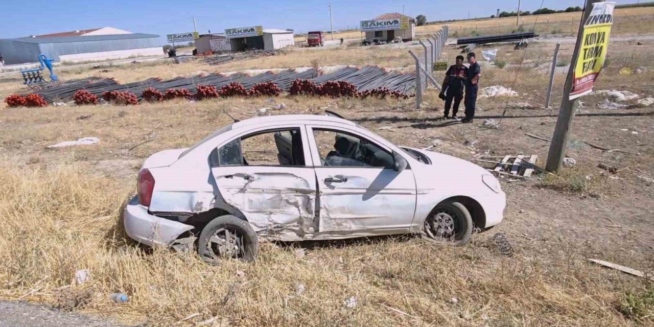 Aksaray-Konya karayolunda otomobil şarampole düştü: 4 yaralı