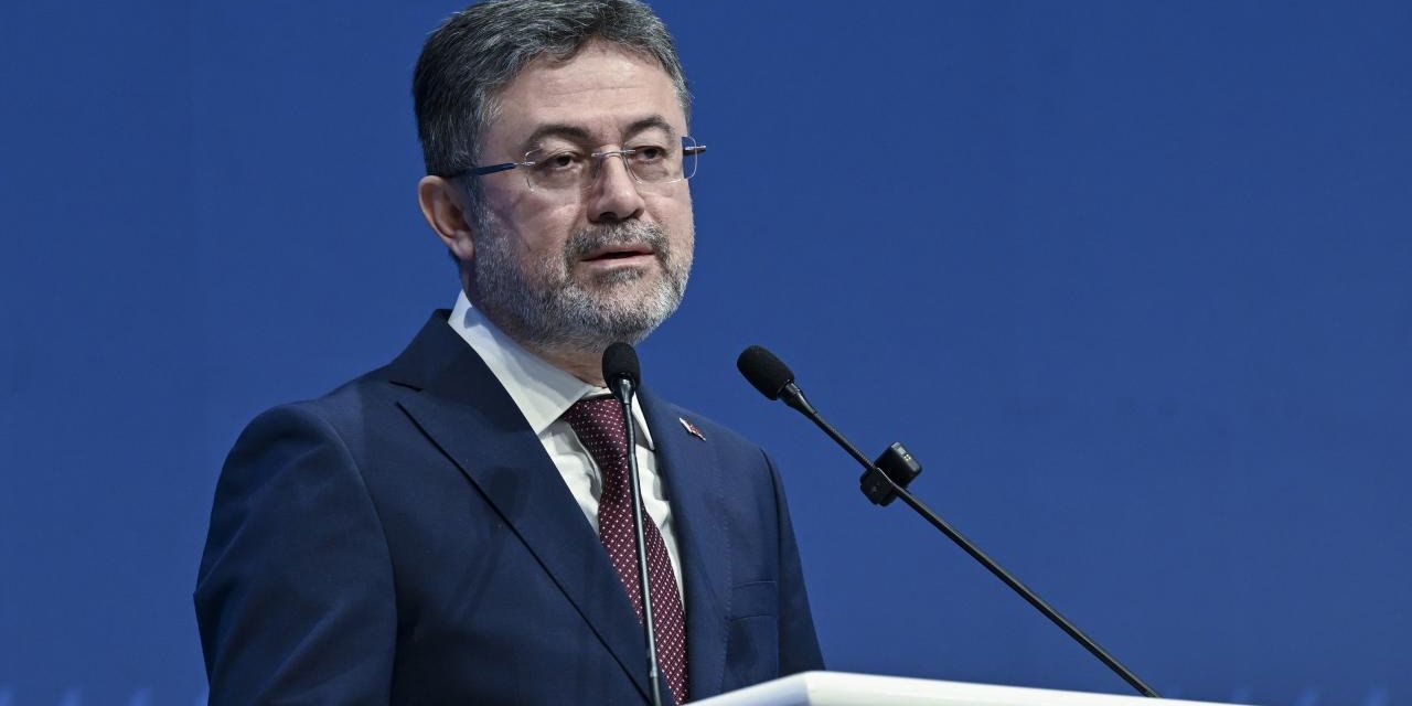 Bakan Yumaklı orman yangınlarına ilişkin son bilgileri paylaştı