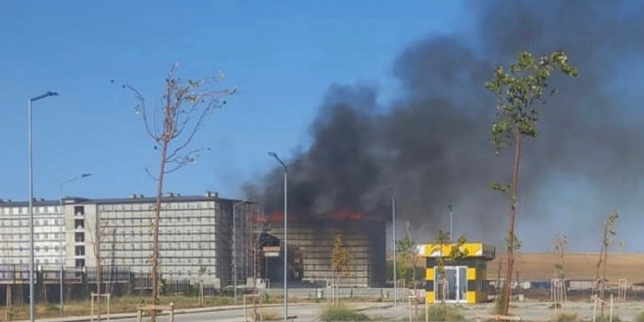 Konya'da inşaat halindeki yurt binasında yangın