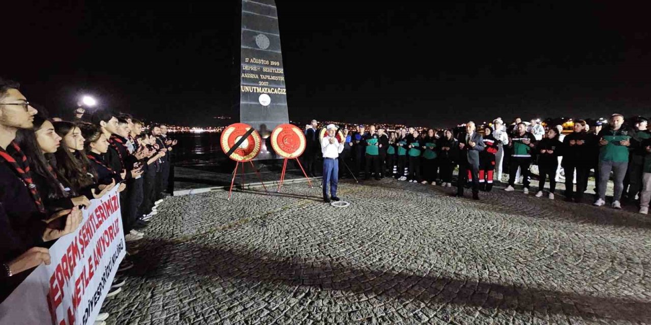 26 yıldır dinmeyen acı: Saat 03.02’de hayat durdu