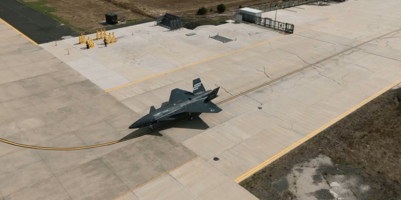 Bayraktar KIZILELMA'nın uçuş testleri başarıyla sürüyor