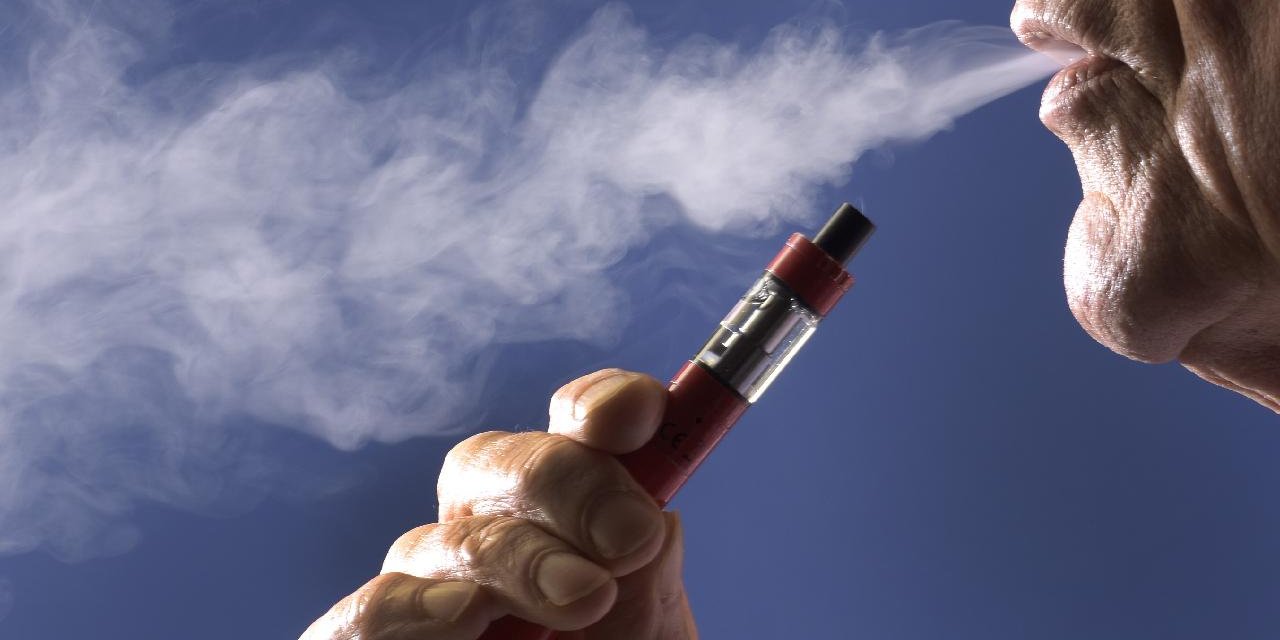 Elektronik sigara nedeniyle yoğun bakıma düşen hastadan uyarı: Asla kullanmayın