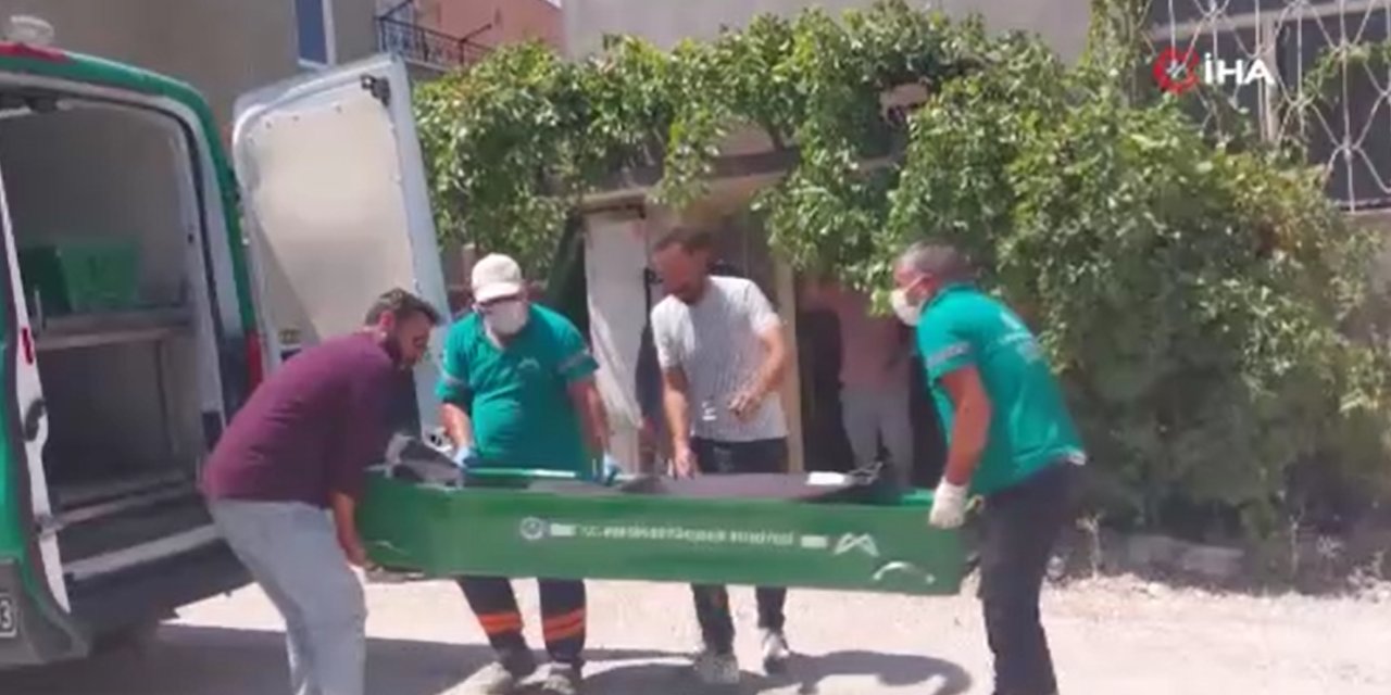 Annesini öldürmüştü, bir ay olmadan cezaevinde öldü