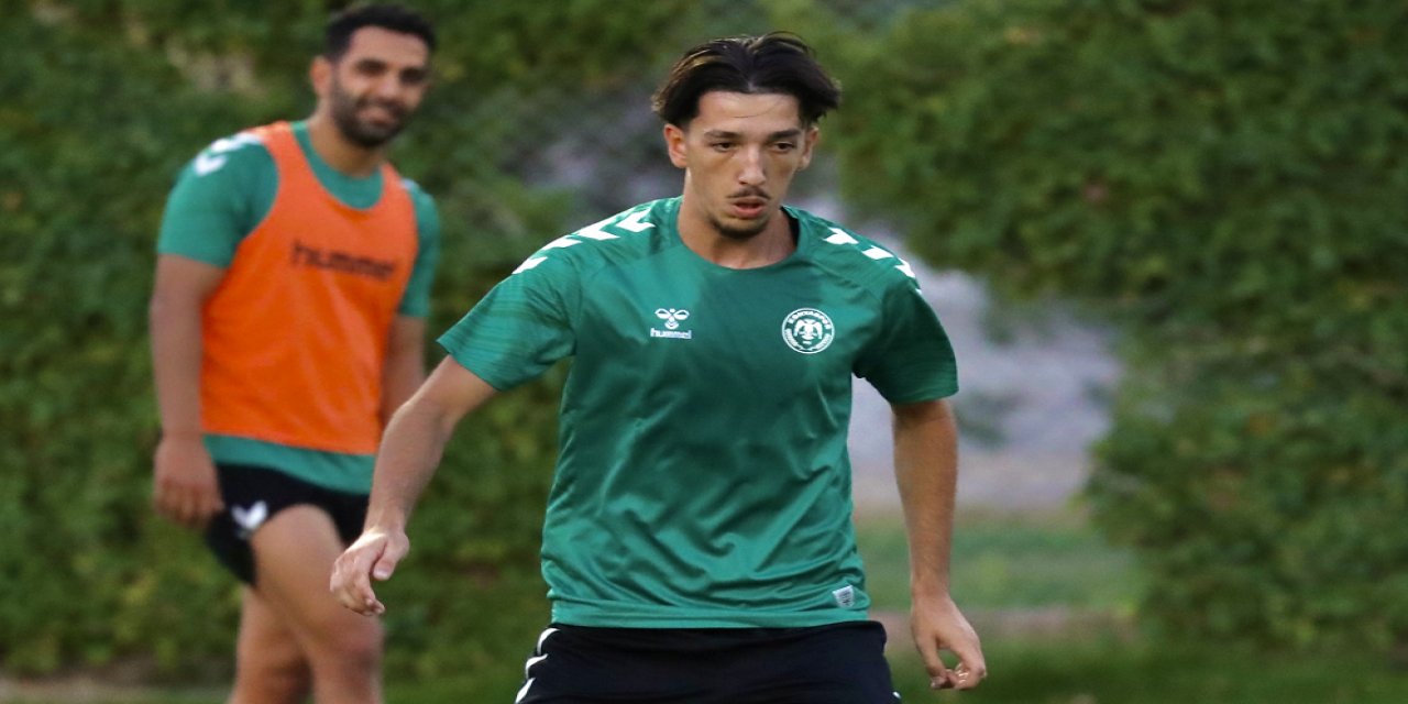 Konyaspor'da Emir Bars forma yarışına girmek istiyor!